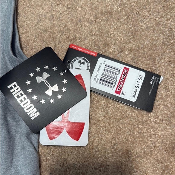 Under Armour Gray Relaxed Crop Muscle Tee - Picture 2 of 4